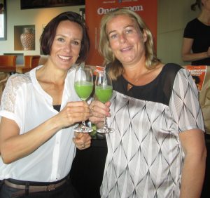 Inmiddels goede vriendinnen: General manager AH to go Saskia Egas Reparaz (L) en Managing partner &Samhoud Ingrid Smolders (R)