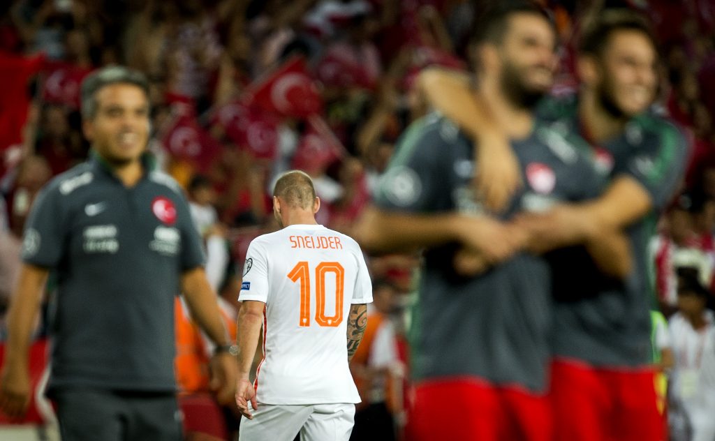 2015-09-06 19:52:40 KONYA - Wesley Sneijder van het Nederlands elftal na afloop van de EK-kwalificatiewedstrijd tegen Turkije. ANP KOEN VAN WEEL